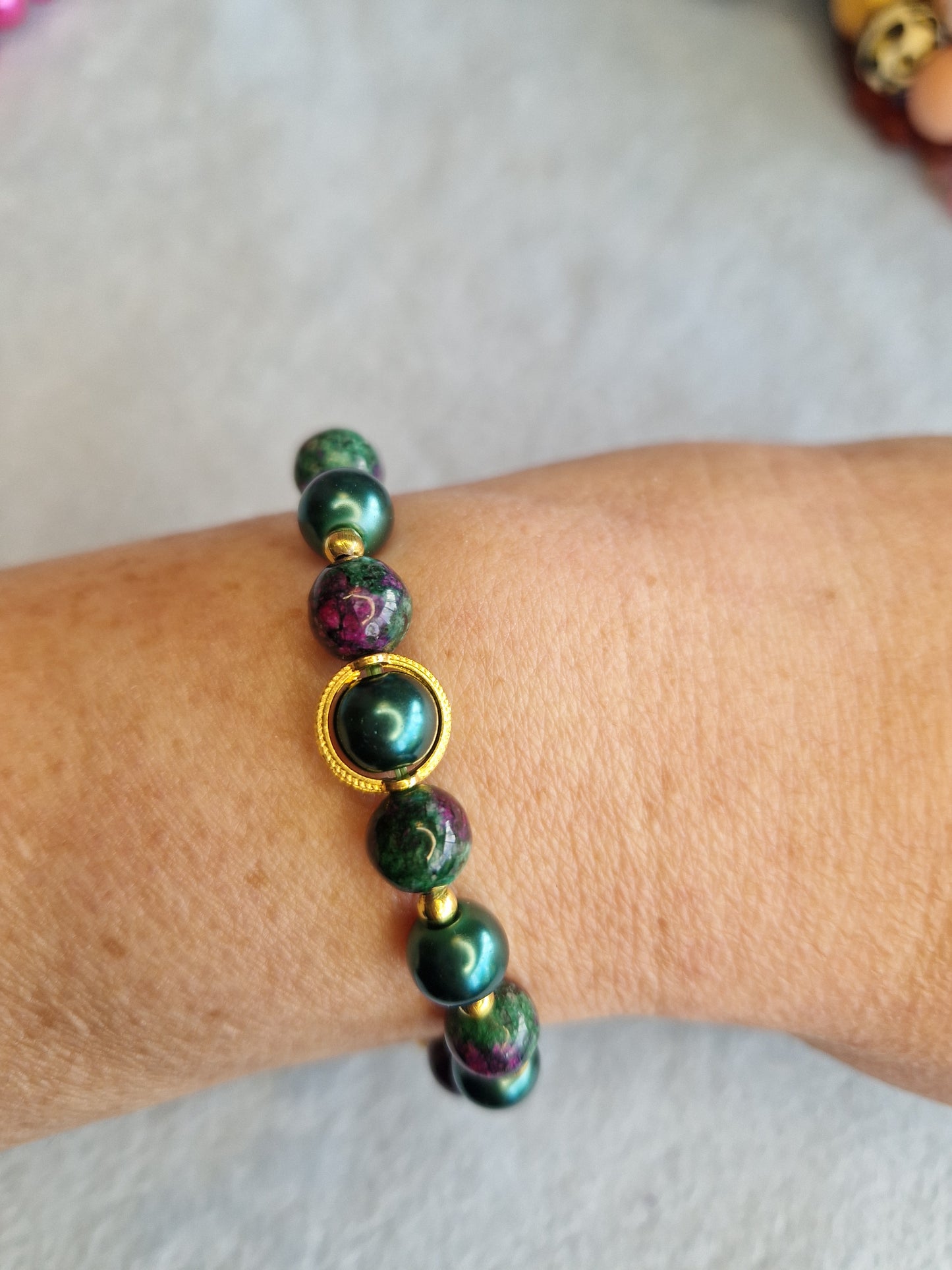 Crystal bracelets with glass pearl mix