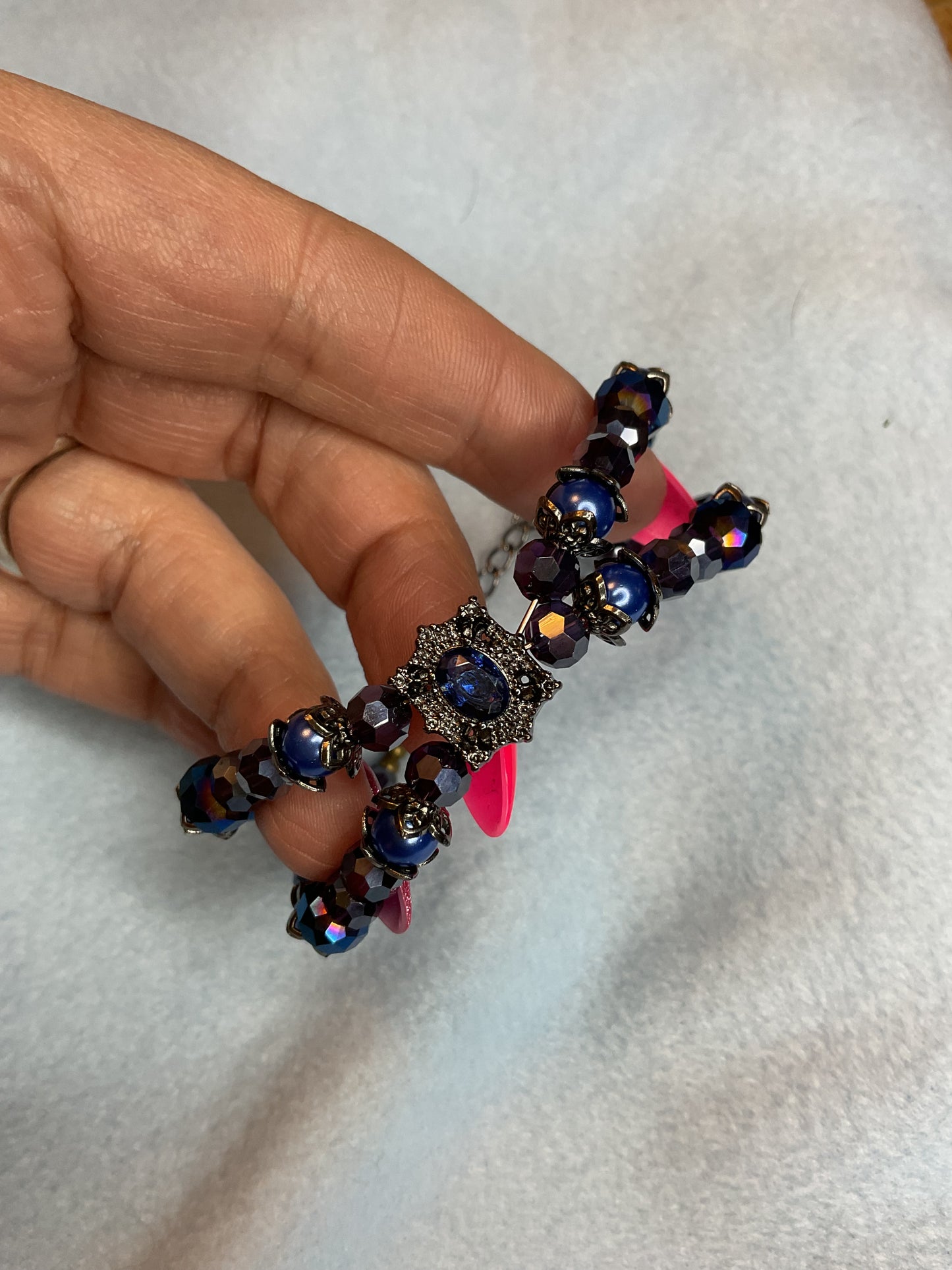 Memory adjustable bracelet