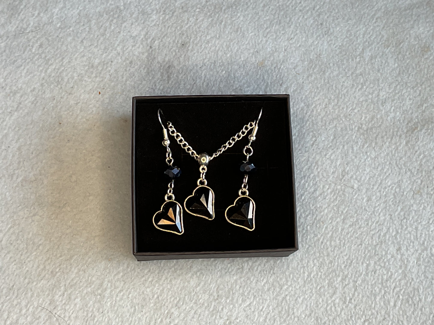 Heart earring and necklace set